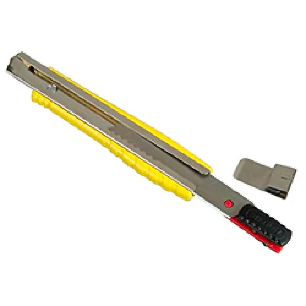 Нож FATMAX STANLEY 8-10-421, с 18-мм лезвием с отламывающимися сегментами 135Х18мм в дисплее из 12шт.