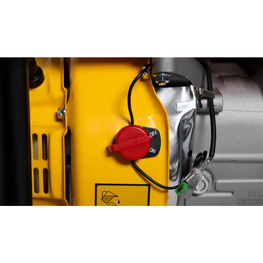 Бензиновая мотопомпа Champion, 7 л.с., 208 см³, 36 м³/ч, GP50