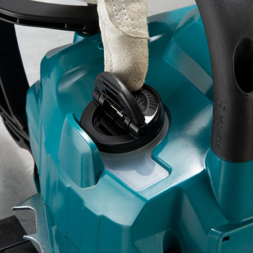 Аккумуляторная цепная пила Makita UC025GZ, 40 В, 35 см, 25.5 м/с, без АКБ и ЗУ