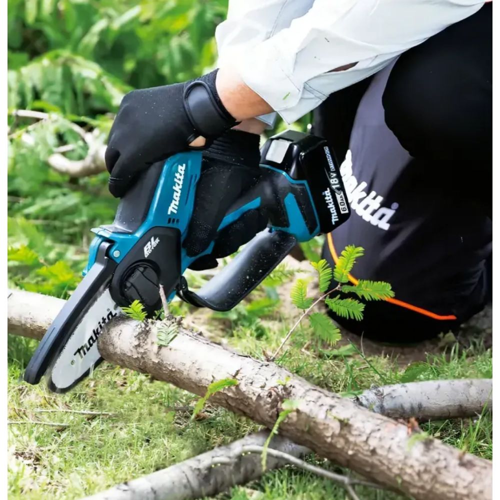 Аккумуляторная цепная пила Makita DUC150SF, 18 В, 15 см, 8 м/с, с АКБ 3 Ач и ЗУ