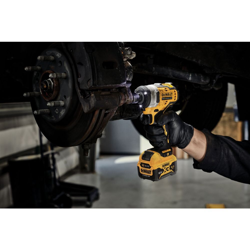 Аккумуляторный гайковерт DEWALT DCF901P1, 12 В, 340 Нм, 3250 уд/мин, с АКБ 5 Ач и ЗУ, в кейсе TSTAK (DCF901P1-QW)