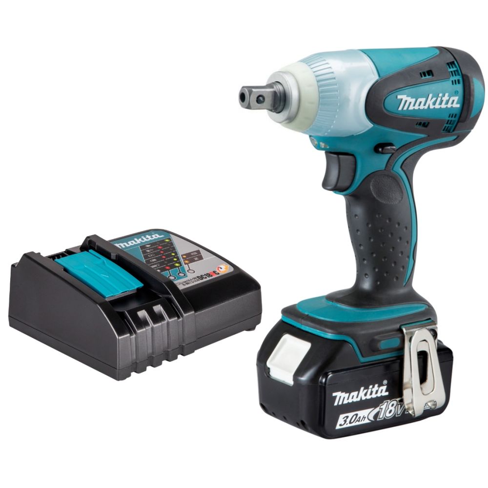 Аккумуляторный ударный гайковерт Makita DTW251, 18 В, 230 Нм, 3200 уд/мин, с АКБ 3 Ач и ЗУ (DTW251P1Z)