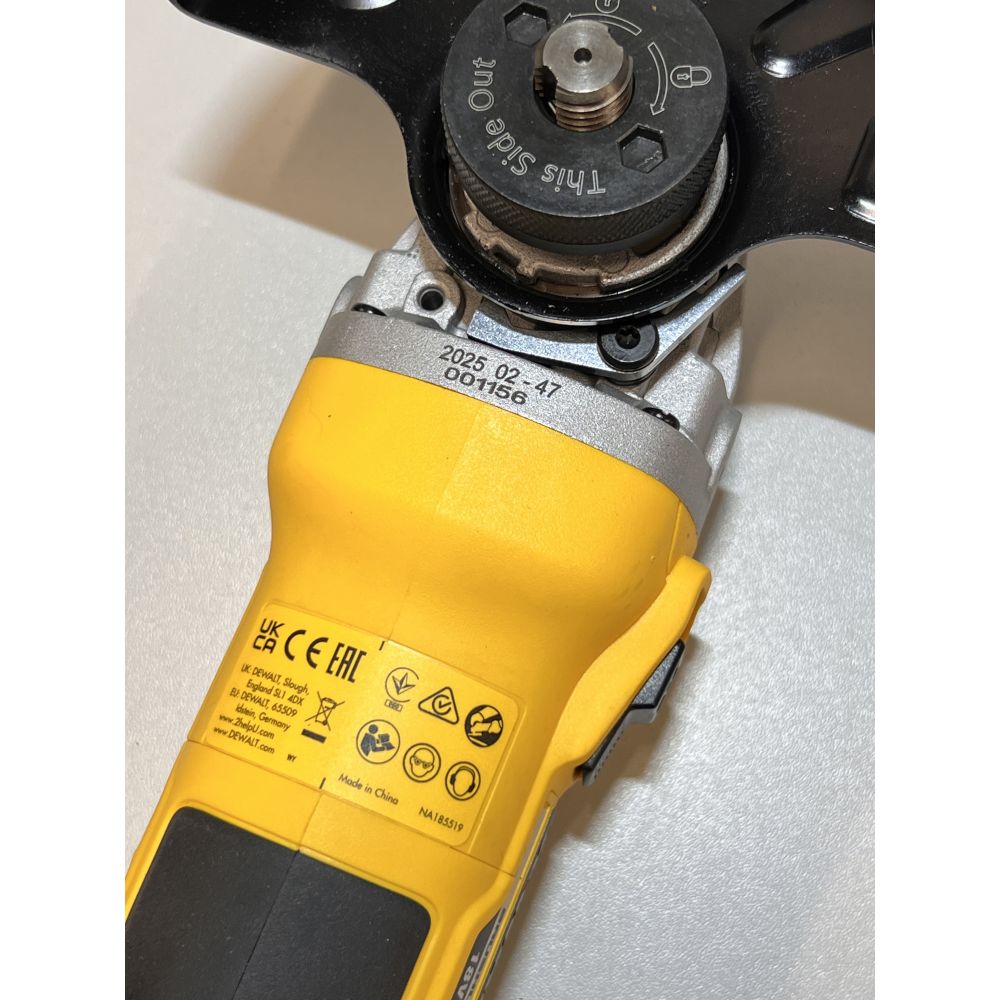 Угловая шлифмашина DEWALT DCG405N, 18 В, 125 мм, 9000 об/мин, без АКБ и ЗУ (УЦЕНЕННЫЙ ТОВАР) (DCG405N-XJ/U2)