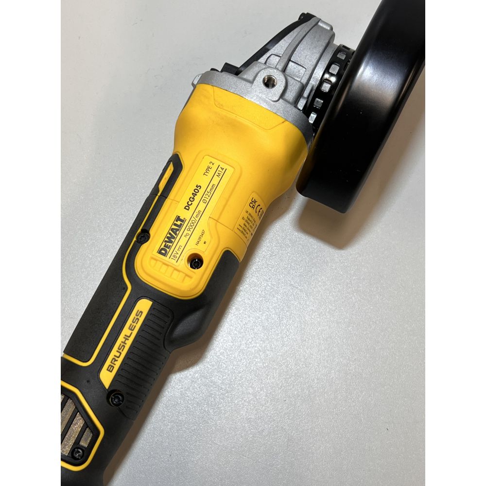 Угловая шлифмашина DEWALT DCG405N, 18 В, 125 мм, 9000 об/мин, без АКБ и ЗУ (УЦЕНЕННЫЙ ТОВАР) (DCG405N-XJ/U2)