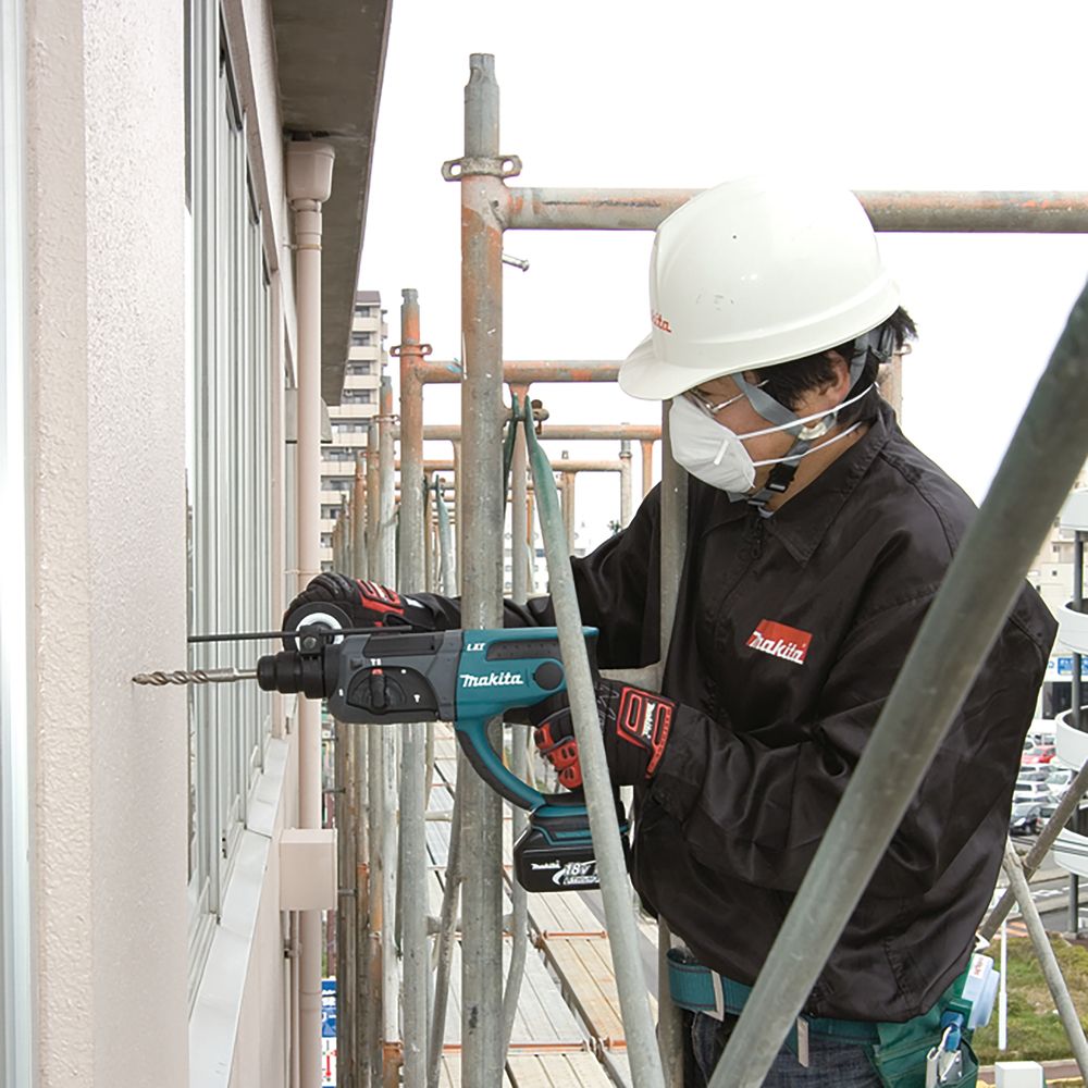 Аккумуляторный набор Makita, 18 В: перфоратор DHR202 + шуруповерт DTD154, с АКБ 3 Ач и ЗУ, в кейсе