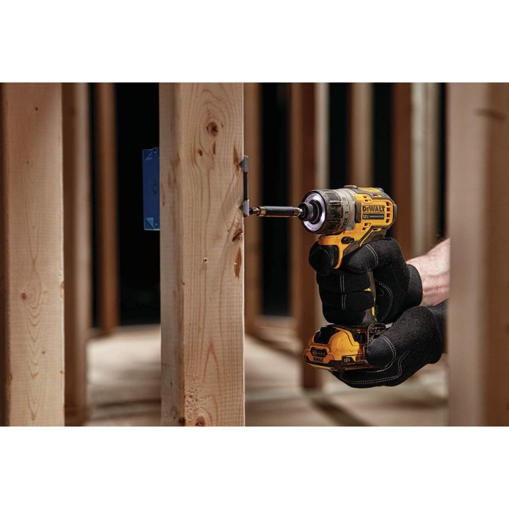 Аккумуляторный шуруповерт DEWALT DCF601NT, 12 В, 8 Нм, без АКБ и ЗУ, в кейсе TSTAK (DCF601NT-QW)