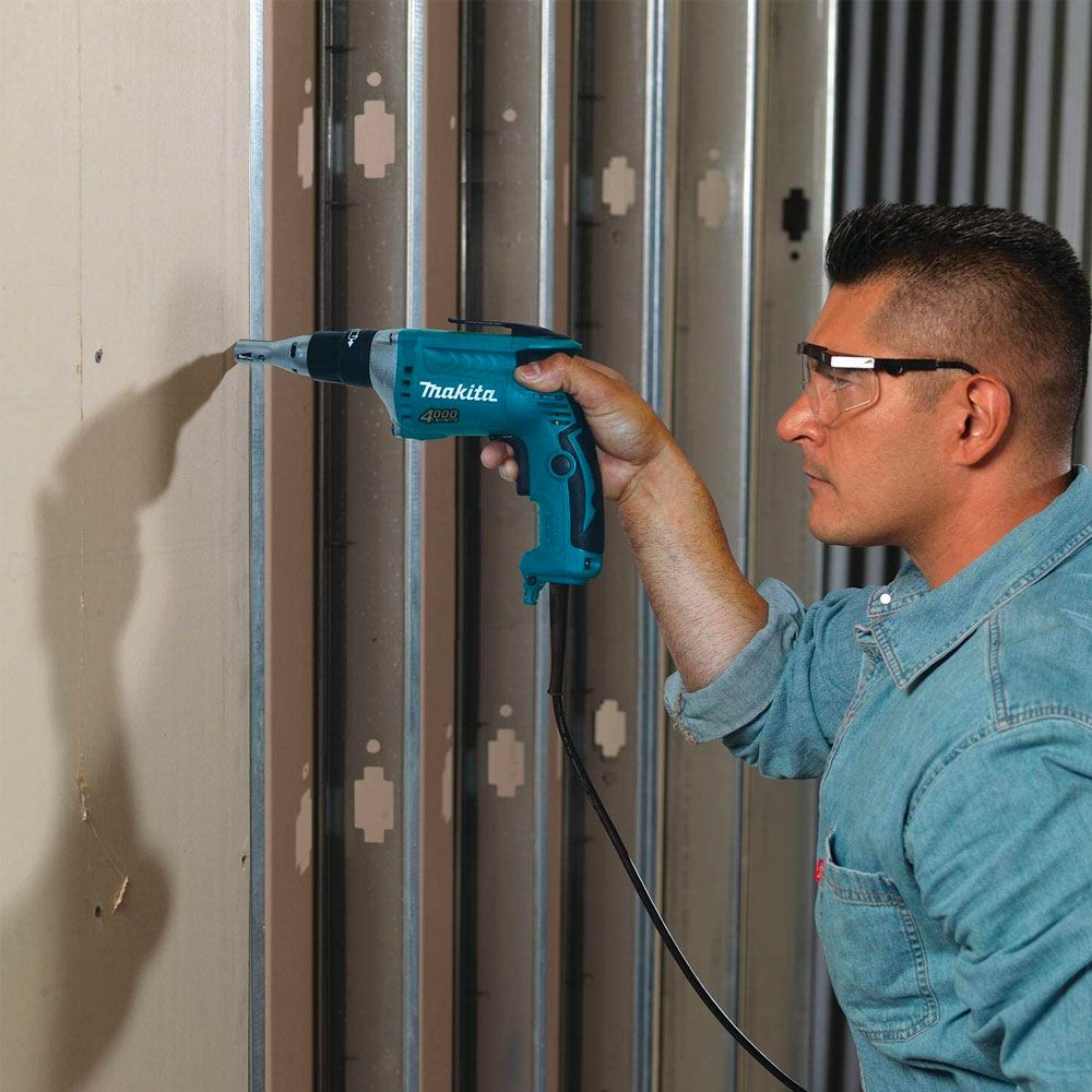 Шуруповерт Makita FS4000, 570 Вт, 16 Нм, 4000 об/мин