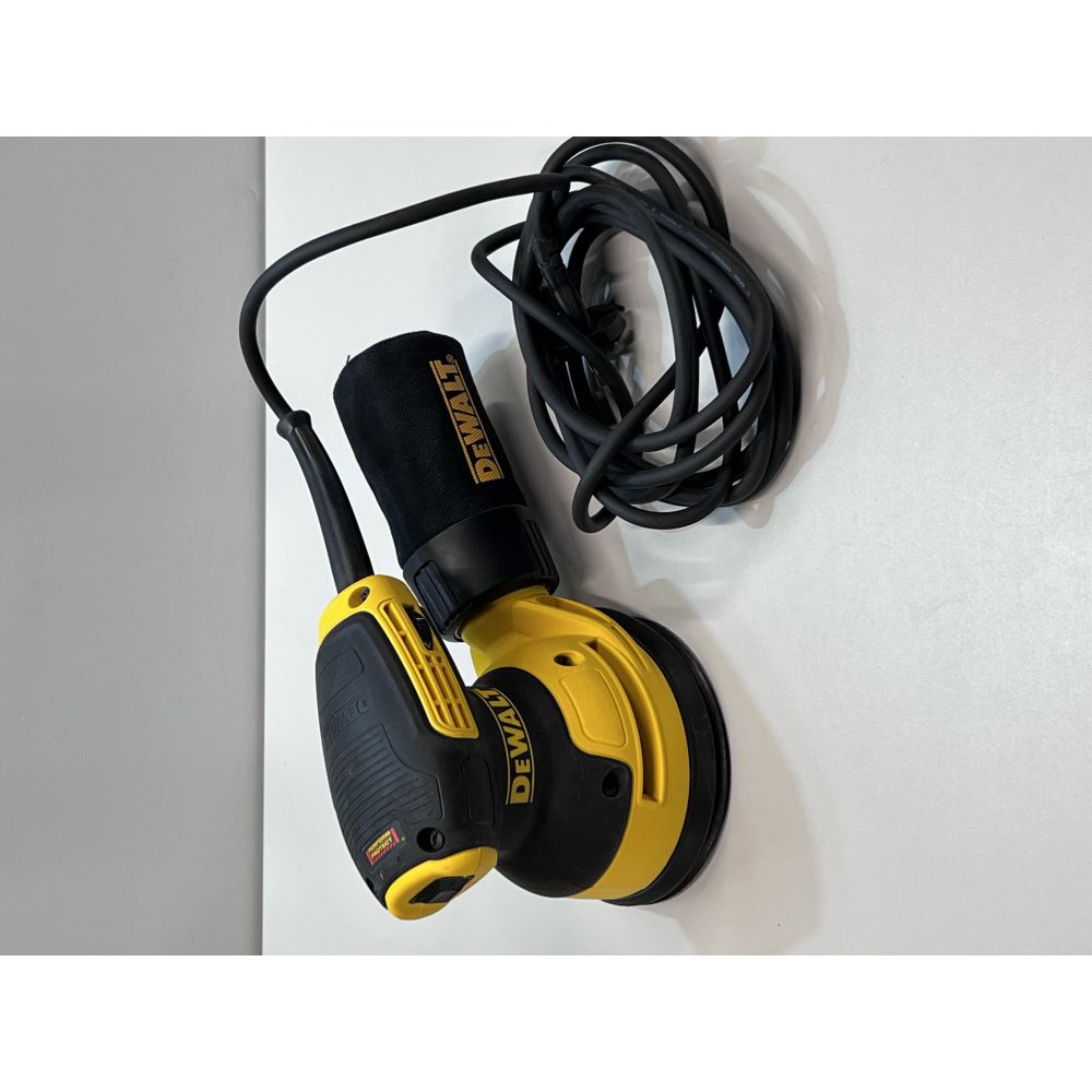 Эксцентриковая шлифмашина DEWALT DWE6423, 280 Вт, 125 мм, 12000 кол/мин, (УЦЕНЕННЫЙ ТОВАР)