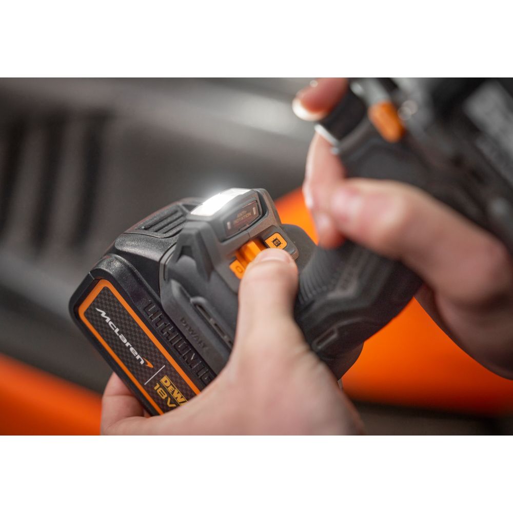 Ударная дрель-шуруповерт DEWALT McLaren Limited Edition DCD85MNT, 18 В, 2000 об/мин, без АКБ и ЗУ, в кейсе TSTAK