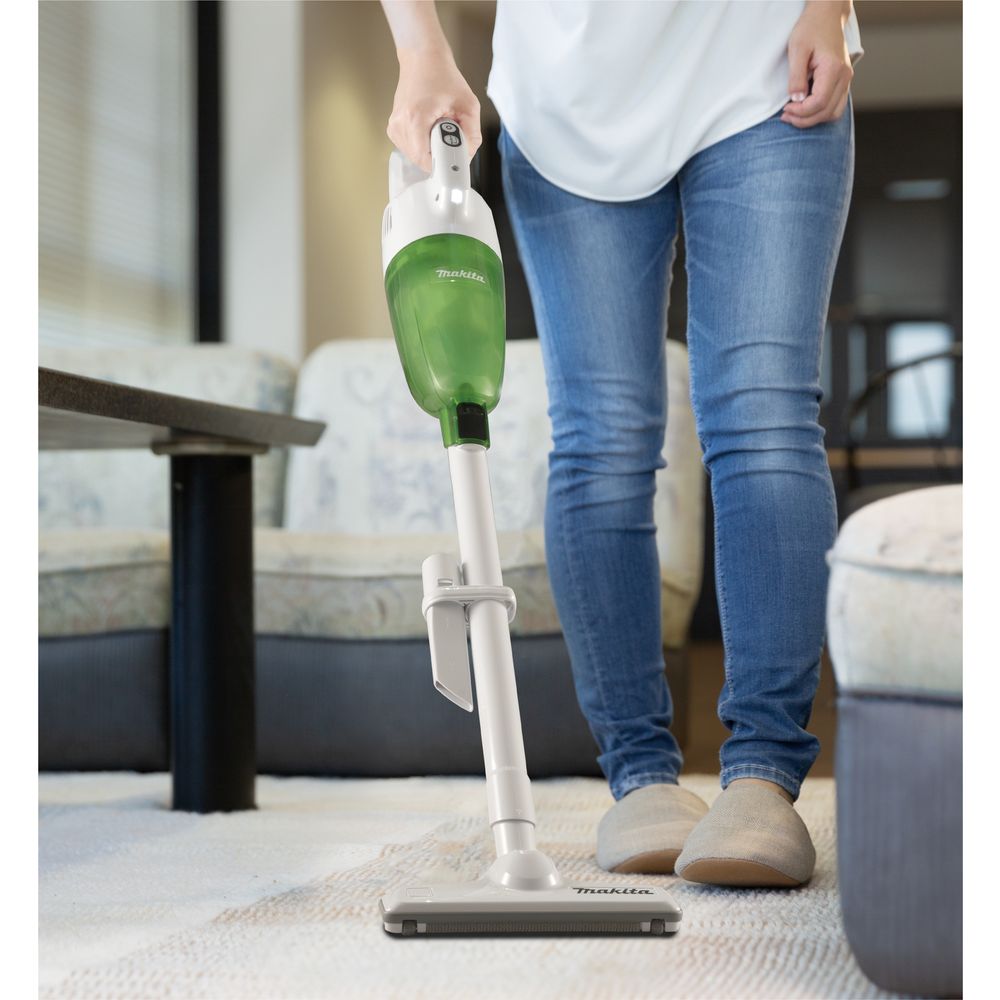 Аккумуляторный пылесос Makita, 12 В, 5 кПа, 1400 л/мин, со встроенной АКБ 2 Ач и ЗУ, CL117FDX4