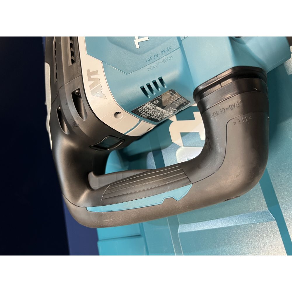Перфоратор Makita HR4013C, 1100 Вт, 8 Дж, 2900 уд/мин, (УЦЕНЕННЫЙ ТОВАР) (HR4013C/U)