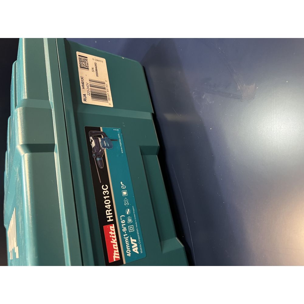 Перфоратор Makita HR4013C, 1100 Вт, 8 Дж, 2900 уд/мин, (УЦЕНЕННЫЙ ТОВАР) (HR4013C/U)