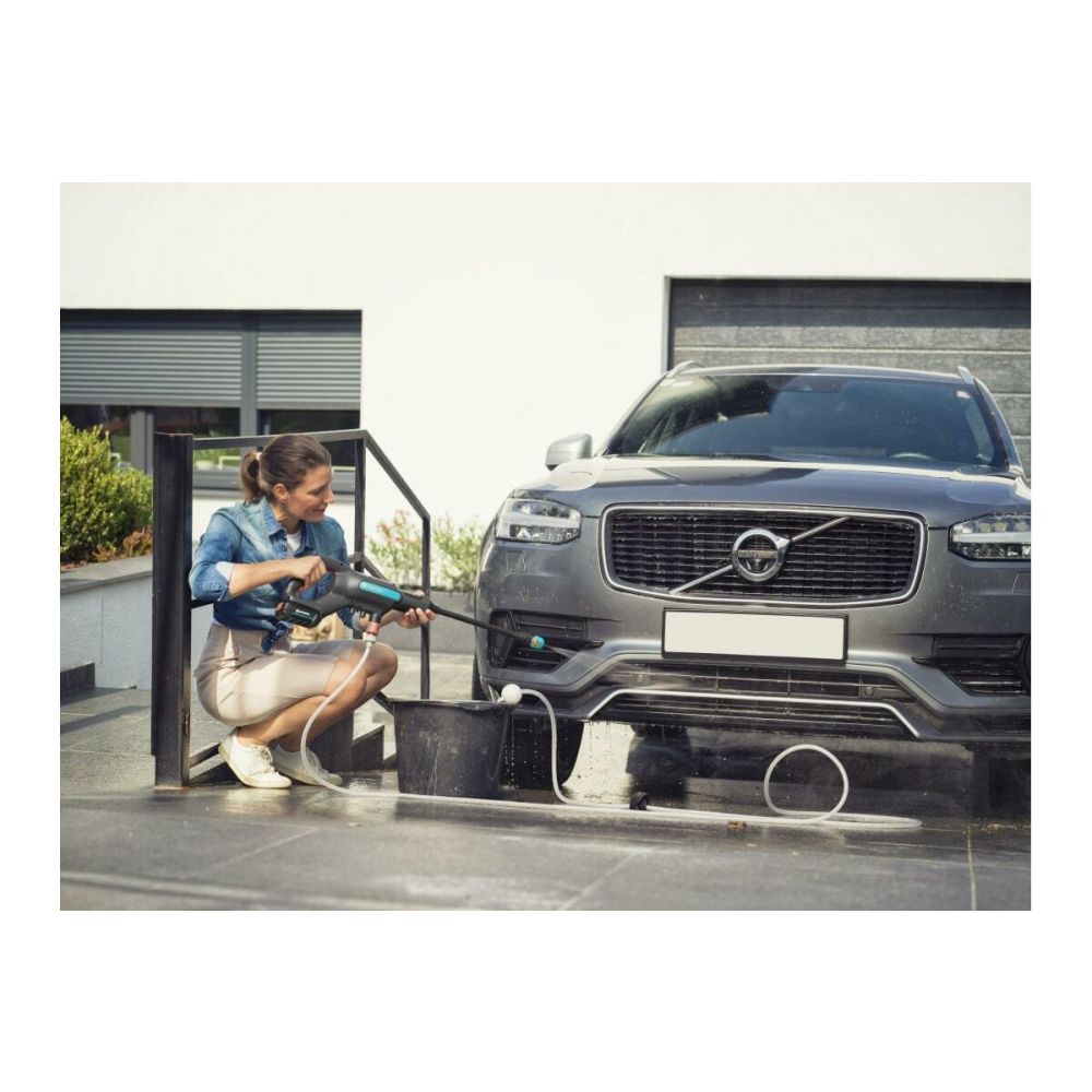 Аккумуляторная мойка высокого давления Gardena AquaClean Li-18 В, 250 л/ч, без АКБ и ЗУ, 14800-55.000.00