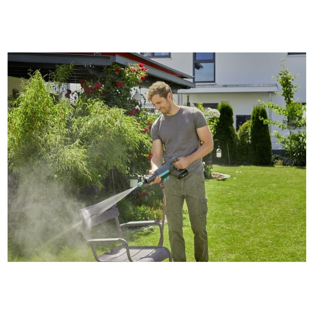 Аккумуляторная мойка высокого давления Gardena AquaClean Li-18 В, 250 л/ч, без АКБ и ЗУ, 14800-55.000.00