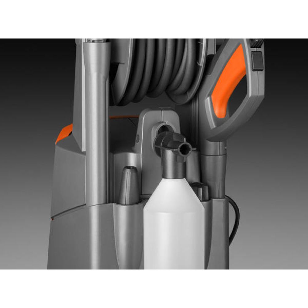 Мойка высокого давления Karcher K 2 Universal Edition, 1.673-000.0