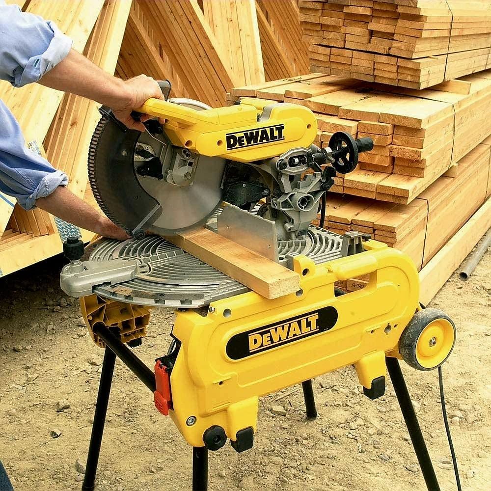 Комбинированная торцовочная пила DEWALT D27107, 2000 Вт, 305 мм, 4000 об/мин (D27107-QS)