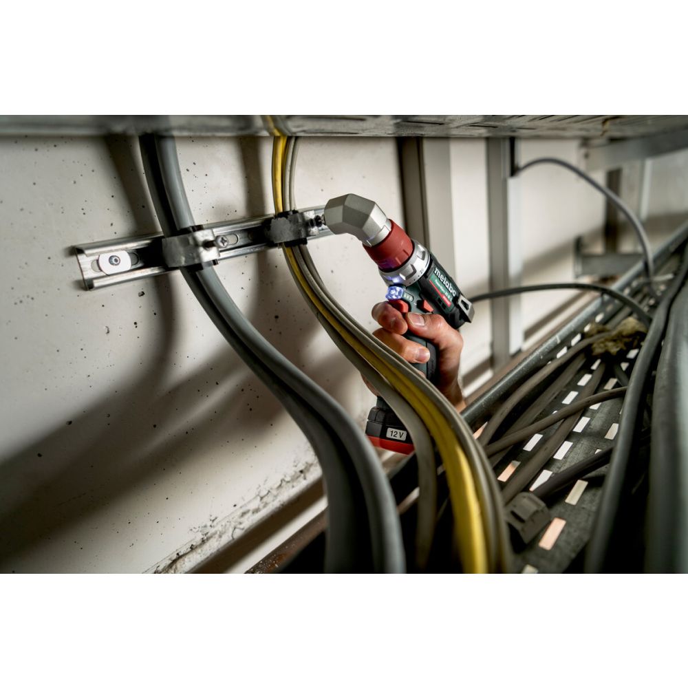 Аккумуляторная дрель-шуруповерт Metabo PowerMaxx BS BL Q, без патрона, 12 В, с 2 АКБ 2 Ач и ЗУ, в кейсе, T03490