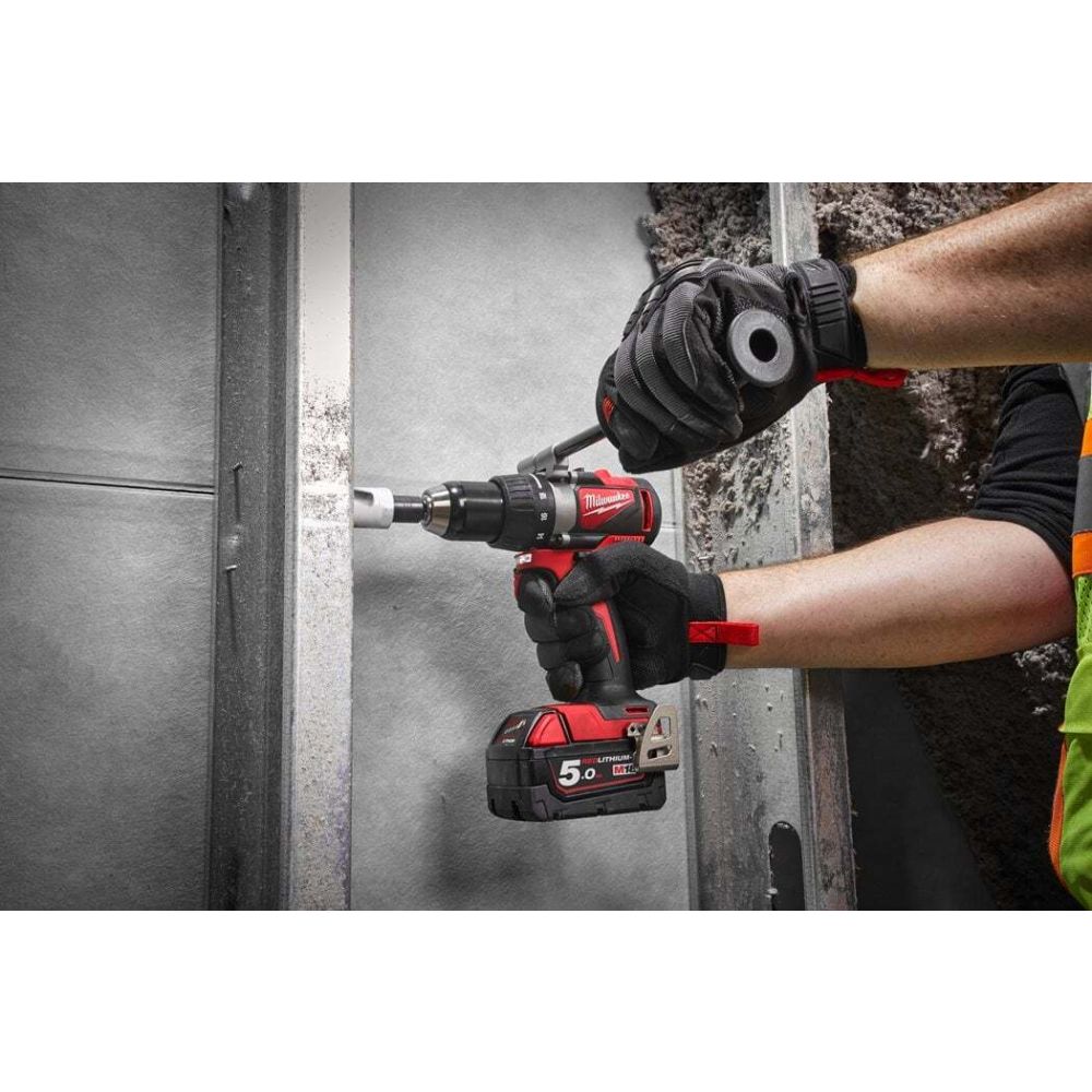 Аккумуляторная дрель-шуруповерт Milwaukee M18 BLDD2-502X, 18 В, 82 Нм, 1800 об/мин, с 2 АКБ 5 Ач и ЗУ, в кейсе, 4933464515