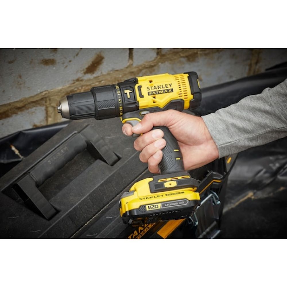 Аккумуляторная ударная дрель STANLEY FATMAX V20, 18 В, 50 Нм, 1500 об/мин, 25500 уд/мин, с 2 АКБ 1.5 АЧ и ЗУ, в кейсе, SFMCD711C2K