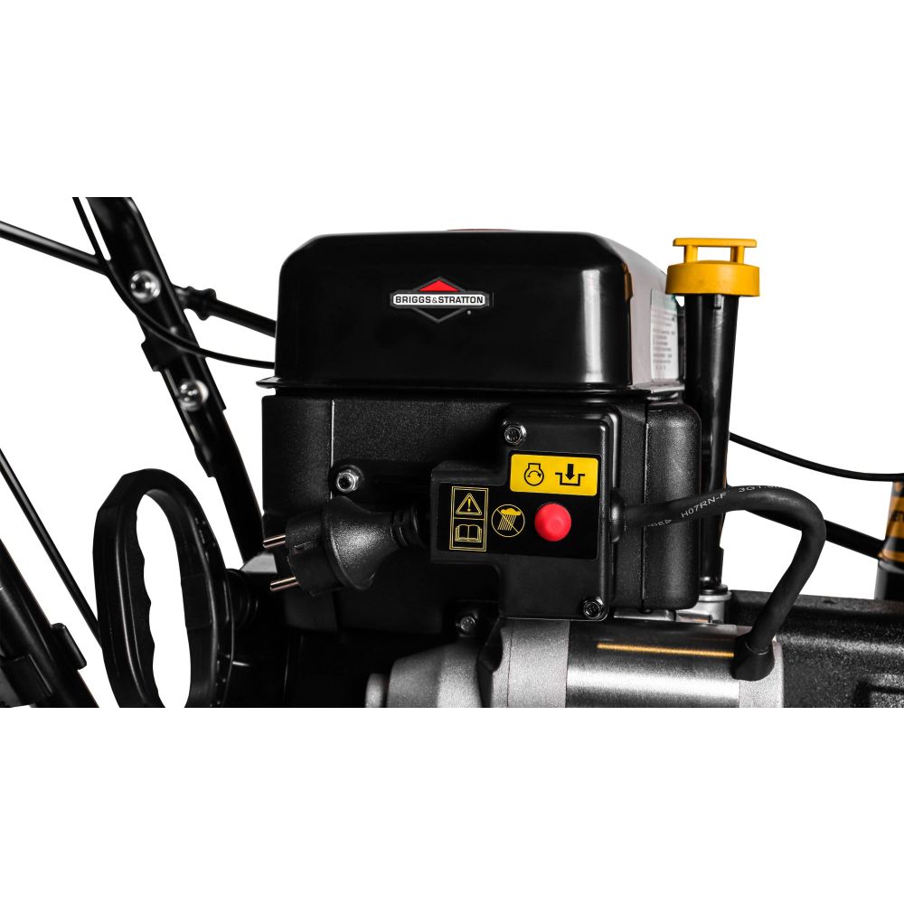 Снегоуборщик бензиновый Champion ST656BS, самоходный, 6.5 л.с., 208 см³, 56 см