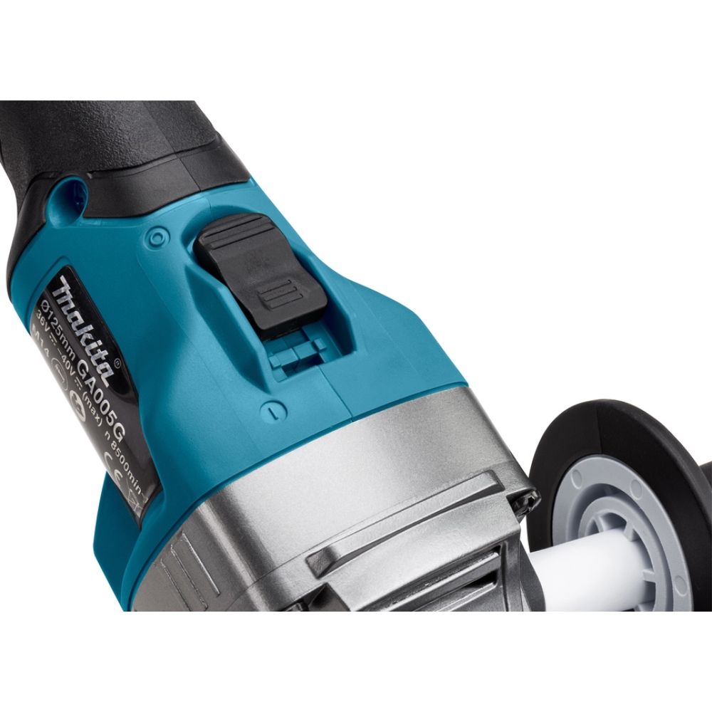 Аккумуляторная угловая шлифмашина Makita GA005GM201, 40 В, 125 мм, 8500 об/мин, с 2 АКБ 4 Ач и ЗУ, в кейсе