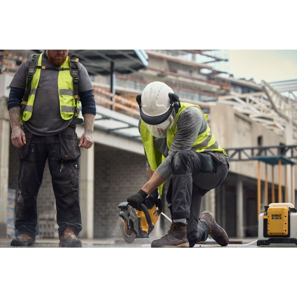 Аккумуляторная отрезная машина DEWALT DCS691N, 54 В, 230 мм, 6600 об/мин, без АКБ и ЗУ (DCS691N-XJ)