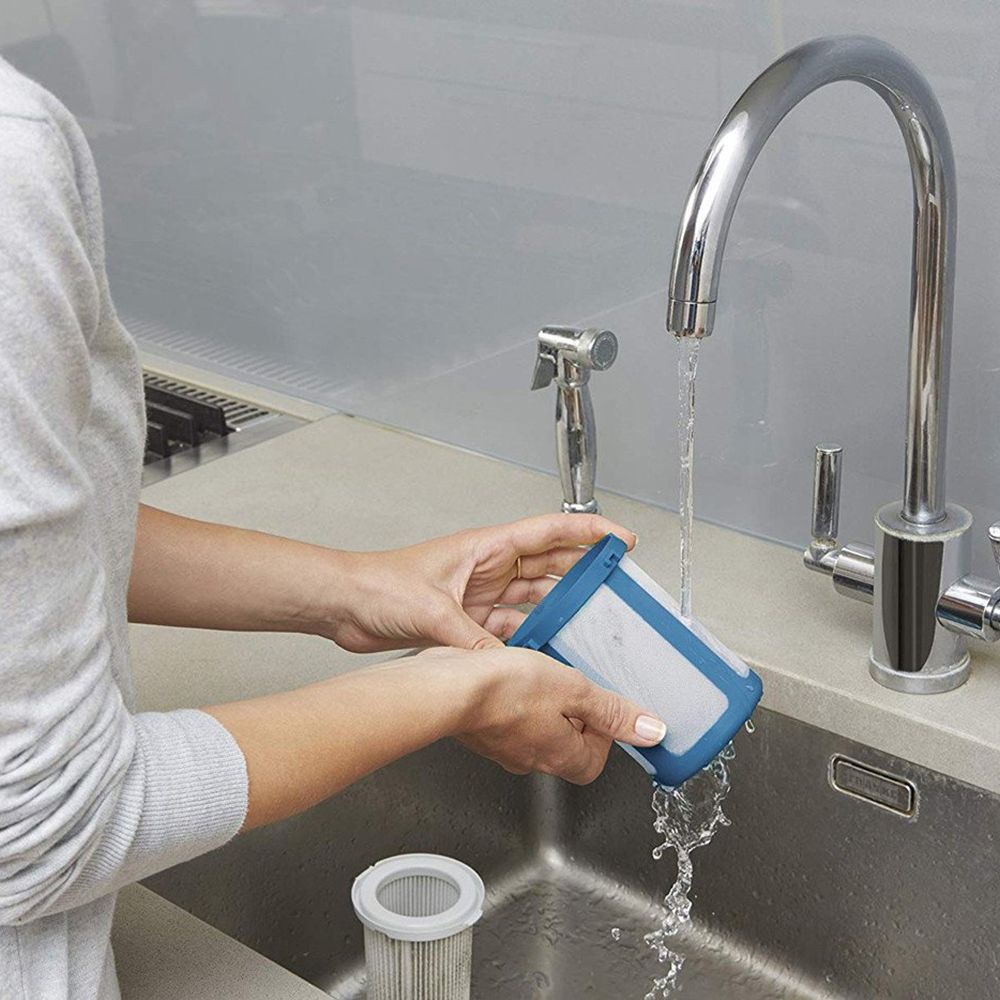 Вертикальный аккумуляторный пылесос MULTIPOWER 2-В-1 с системой сенсорного управления BLACK+DECKER CUA525BH