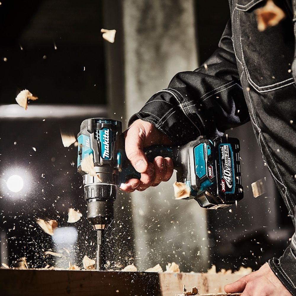 Аккумуляторная дрель-шуруповерт Makita DF001GD201, 40 В, 2600 об/мин, с 2 АКБ 2.5 Ач и ЗУ, в кейсе MakPac