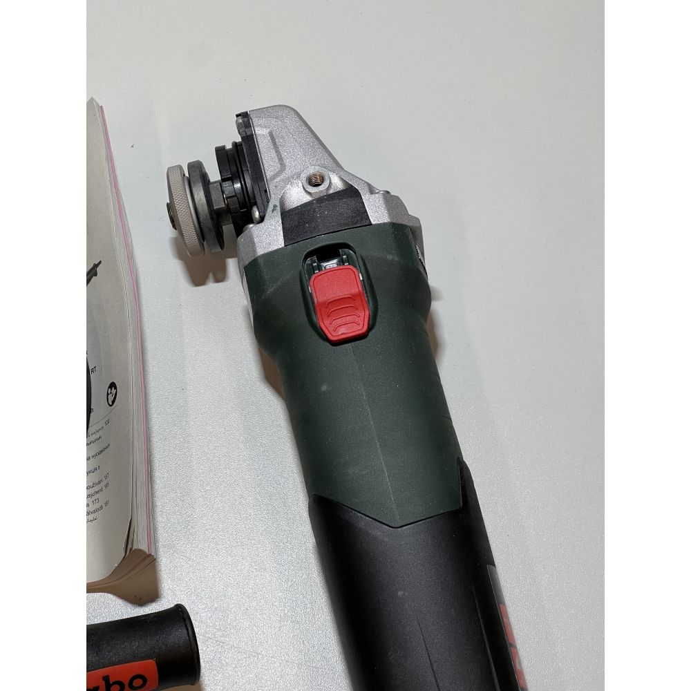 Угловая шлифмашина Metabo WE 17-125 Quick, 1700 Вт, 125 мм, 11000 об/мин, (УЦЕНЕННЫЙ ТОВАР) (600515000/U1A)