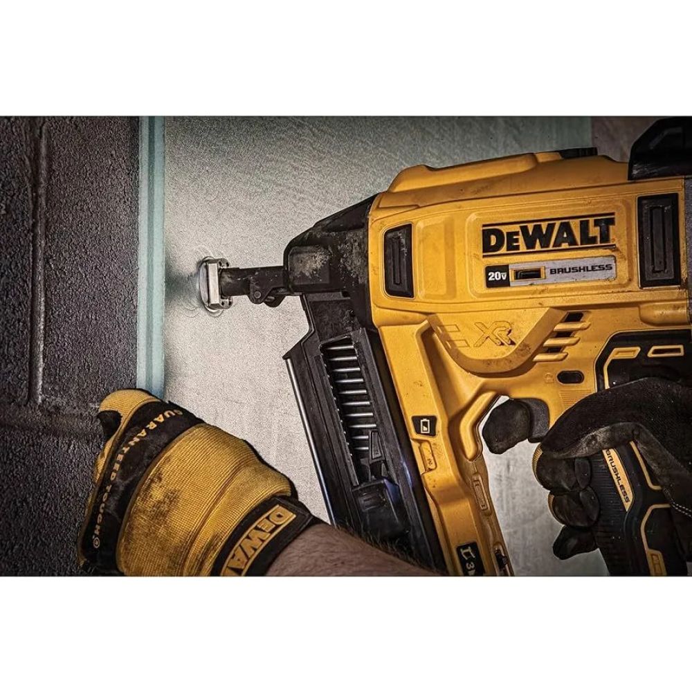 Гвозди DEWALT DCN8901035, для DCN890 по бетону, (Желтые) 2.6 x 35, оцинкованные, 1005 шт./пачка