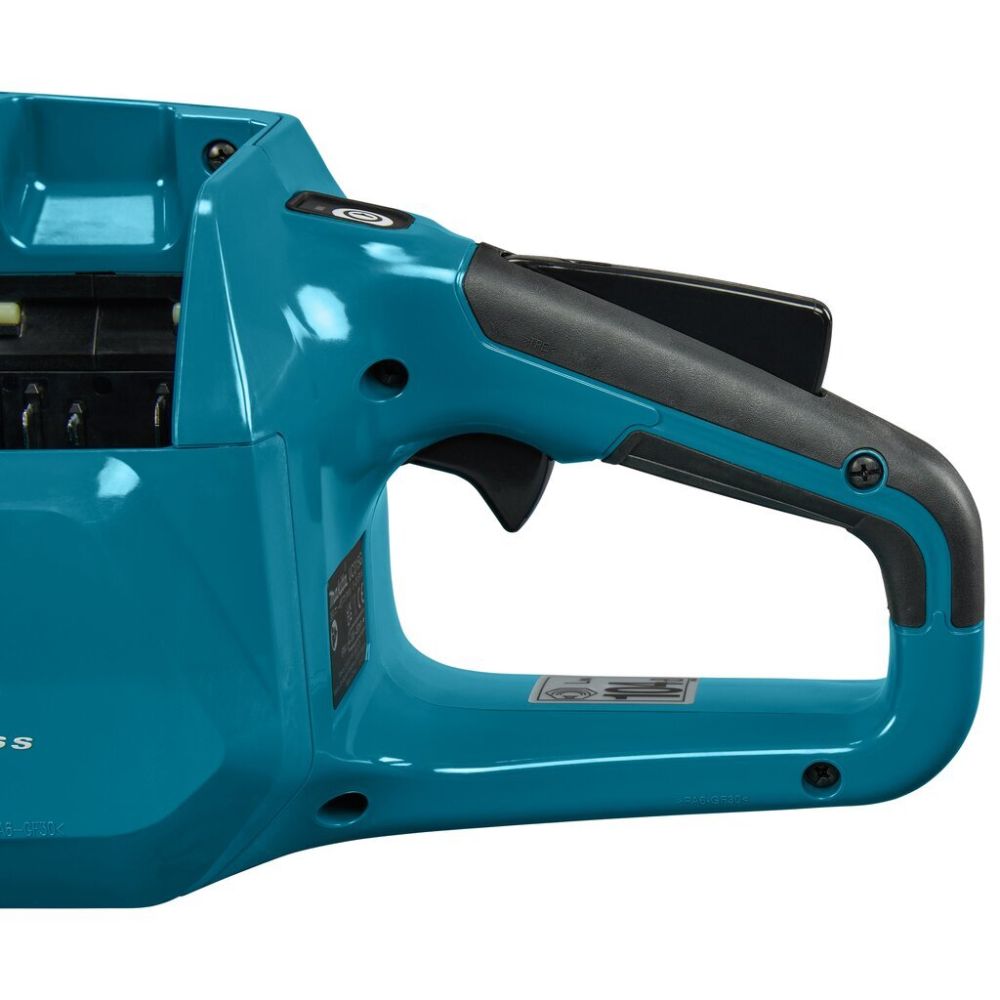 Аккумуляторная цепная пила Makita UC015GZ01, 40 В, 35 см, без АКБ и ЗУ