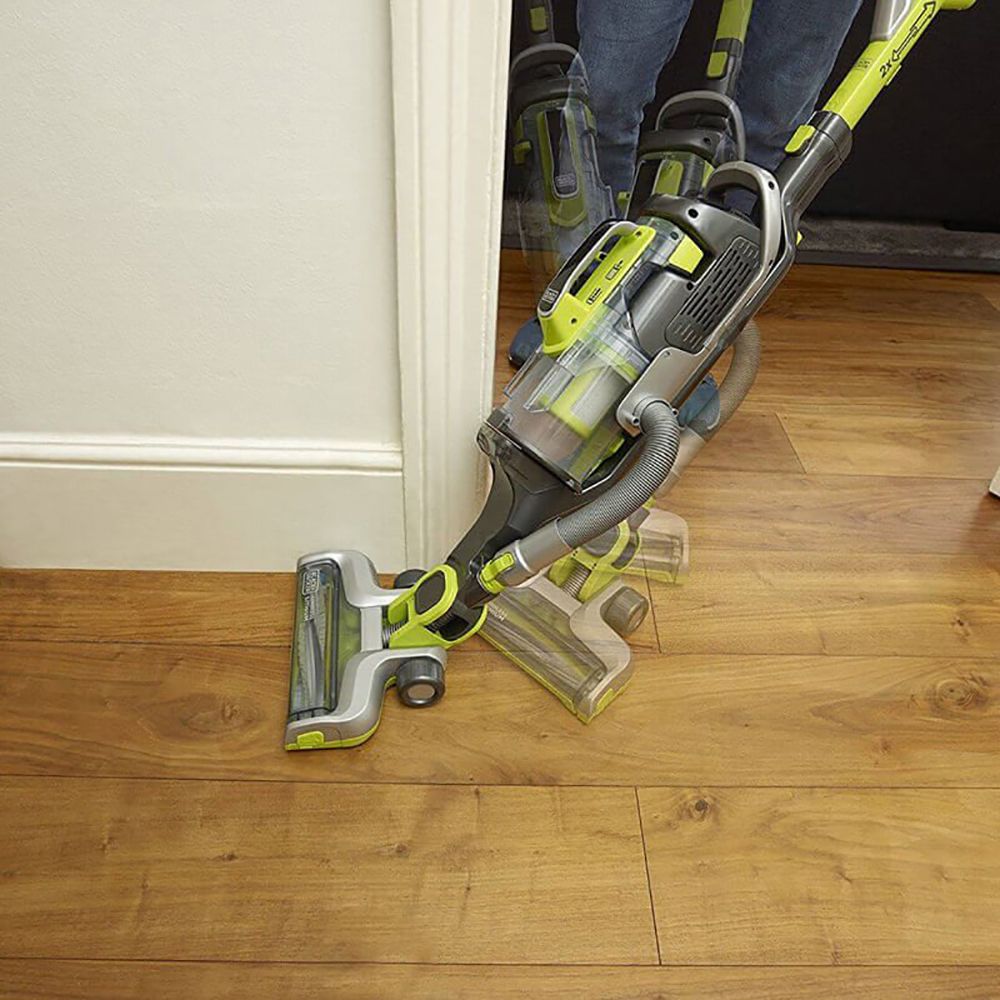 Вертикальный аккумуляторный пылесос MULTIPOWER 2-В-1 с системой сенсорного управления и антиаллергенной фильтрацией BLACK+DECKER CUA525BHA