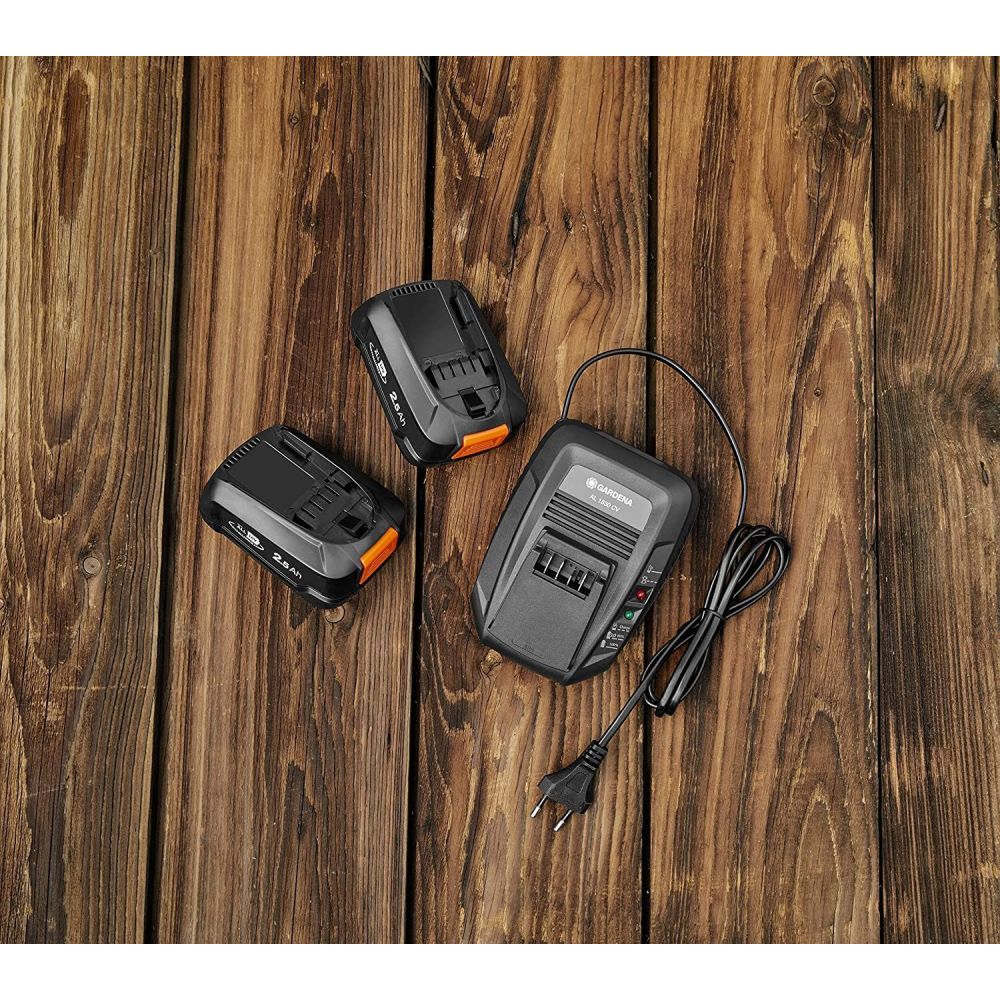 Набор Gardena: 2 аккумулятора P4A PBA 18V/45, Li-Ion, 18 В, 2.5 Ач и быстрое зарядное устройство P4A AL 1830 CV, 14.4/18 В, 3 А, 14907-20.000.00