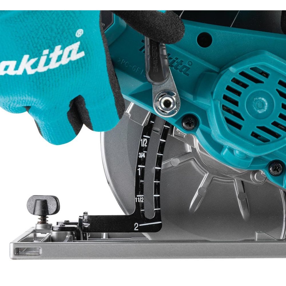 Аккумуляторная дисковая пила Makita HS012GZ, XGT 40 В, 165 мм, 5200 об/мин, без АКБ и ЗУ