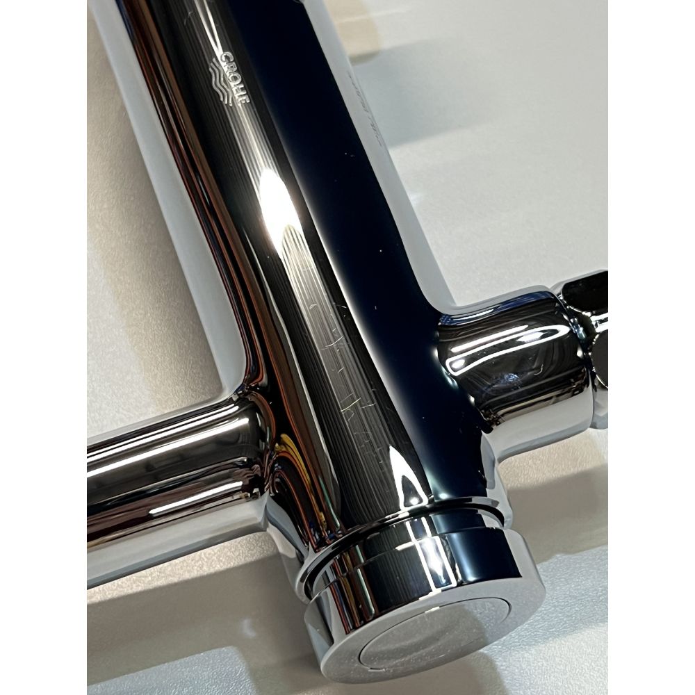 Смеситель для ванны GROHE Essence, хром (33628001/U), уцененный товар