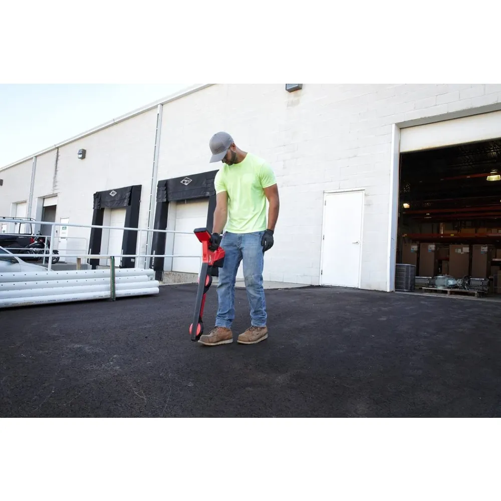 Аккумуляторный локатор Milwaukee M12 PL-201C, 12 В, c АКБ 2 Ач и ЗУ, в кейсе, 4933478615