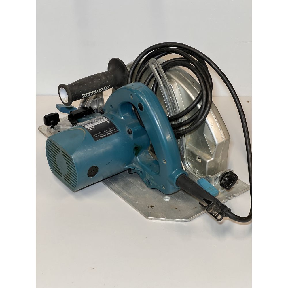 Дисковая пила Makita HS0600, 2000 Вт, 270 мм, 4300 об/мин, (УЦЕНЕННЫЙ ТОВАР) (HS0600/BU)