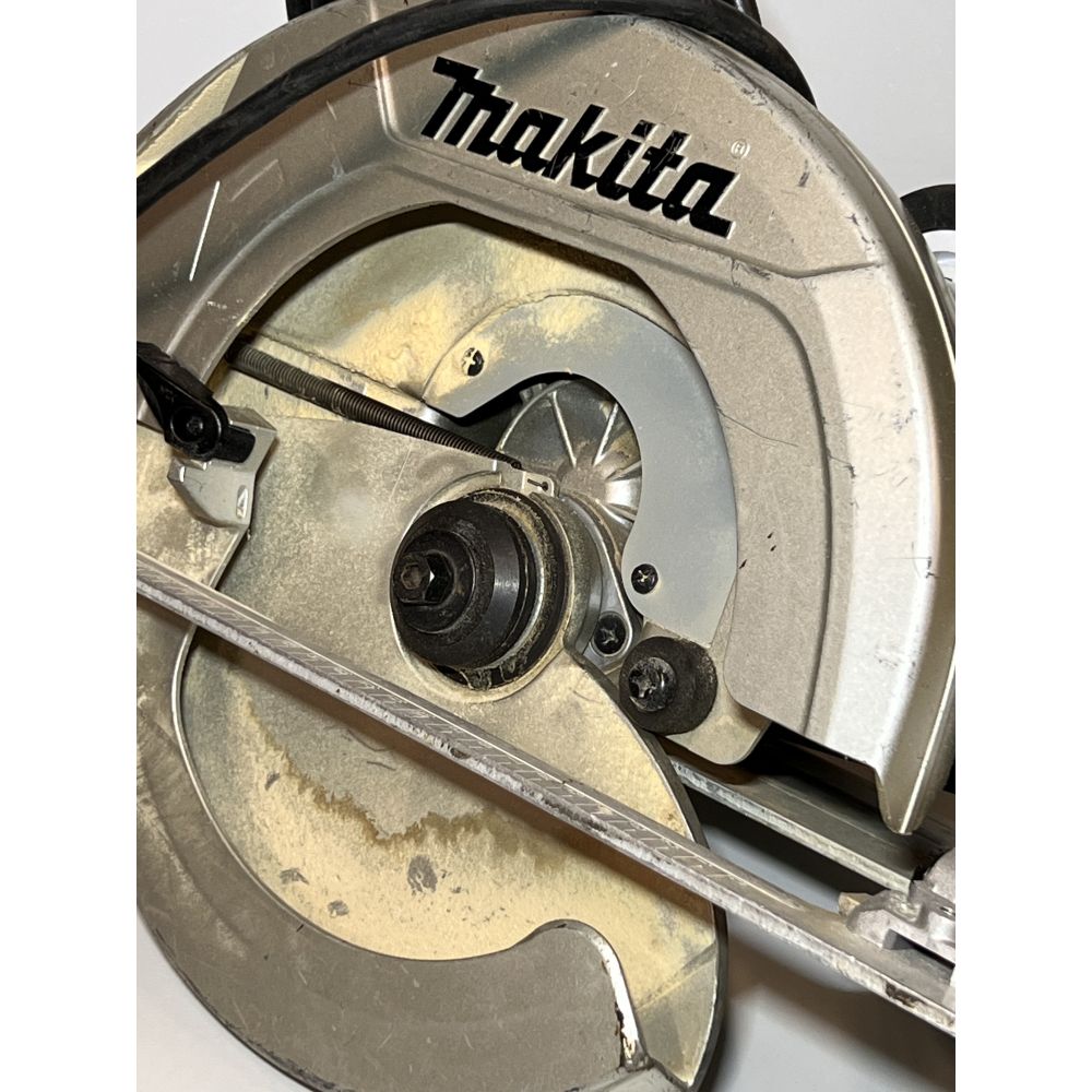 Дисковая пила Makita HS0600, 2000 Вт, 270 мм, 4300 об/мин, (УЦЕНЕННЫЙ ТОВАР) (HS0600/BU)