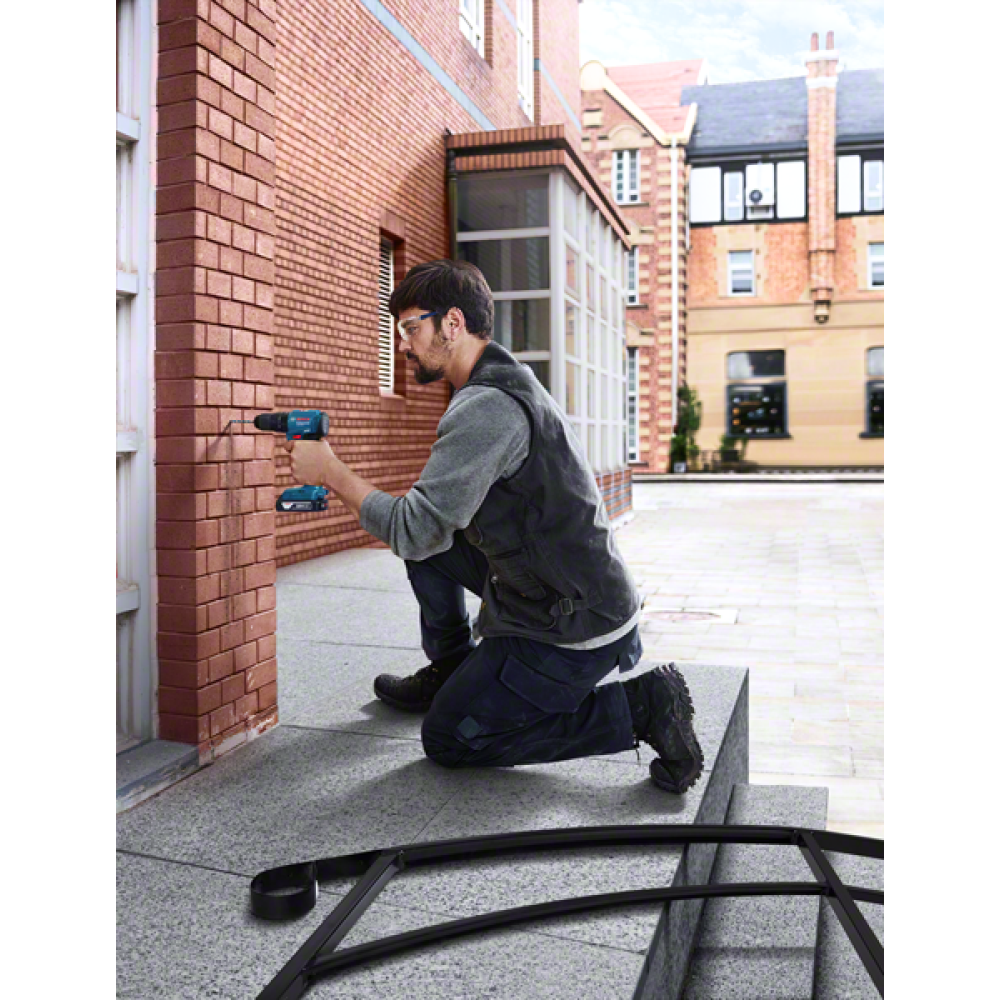 Аккумуляторная ударная дрель-шуруповерт Bosch  GSB 185-LI 06019K3100, 1900 об/мин, с 2 АКБ 2 Ач и ЗУ, в кейсе