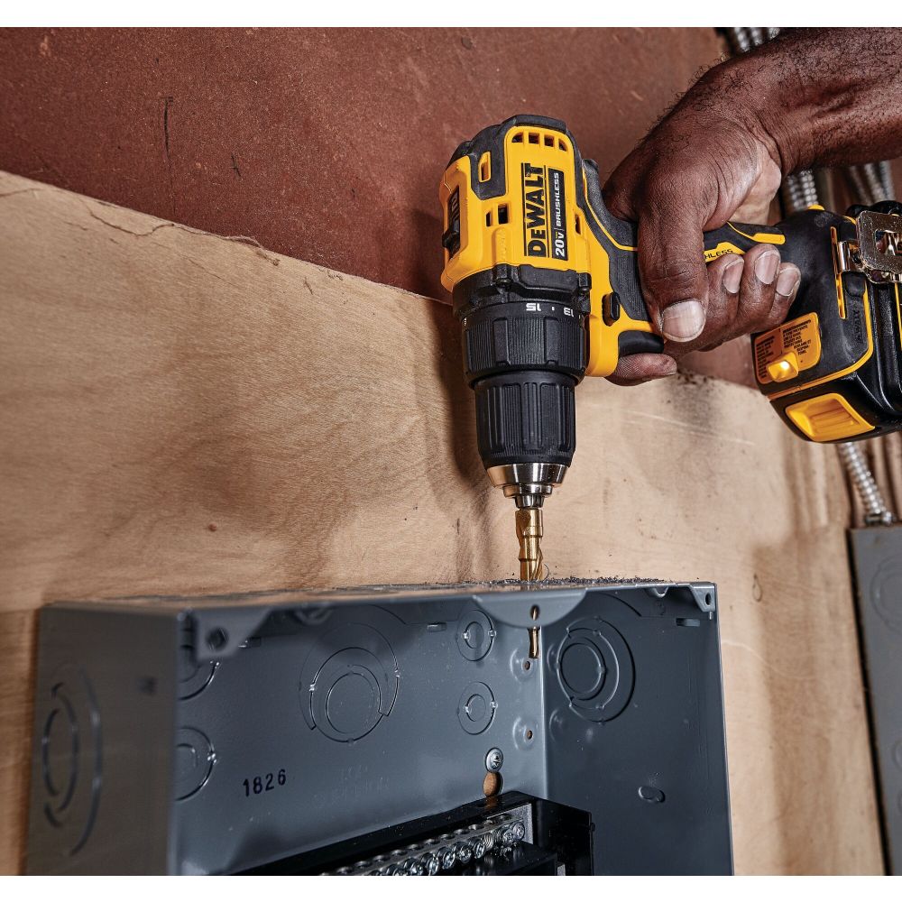 Аккумуляторная дрель-шуруповерт DEWALT DCD708D1T, 18 В, 1650 об/мин, с АКБ 2 Ач и ЗУ, в кейсе TSTAK (DCD708D1T-QW)