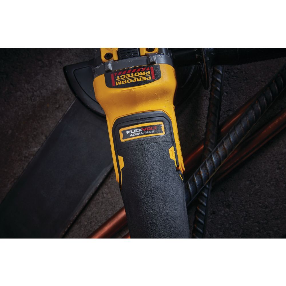 Аккумуляторная угловая шлифмашина DEWALT DCG416B, 20/60 В, 125 мм, 9000 об/мин, без АКБ и ЗУ (DCG416B-XJ)