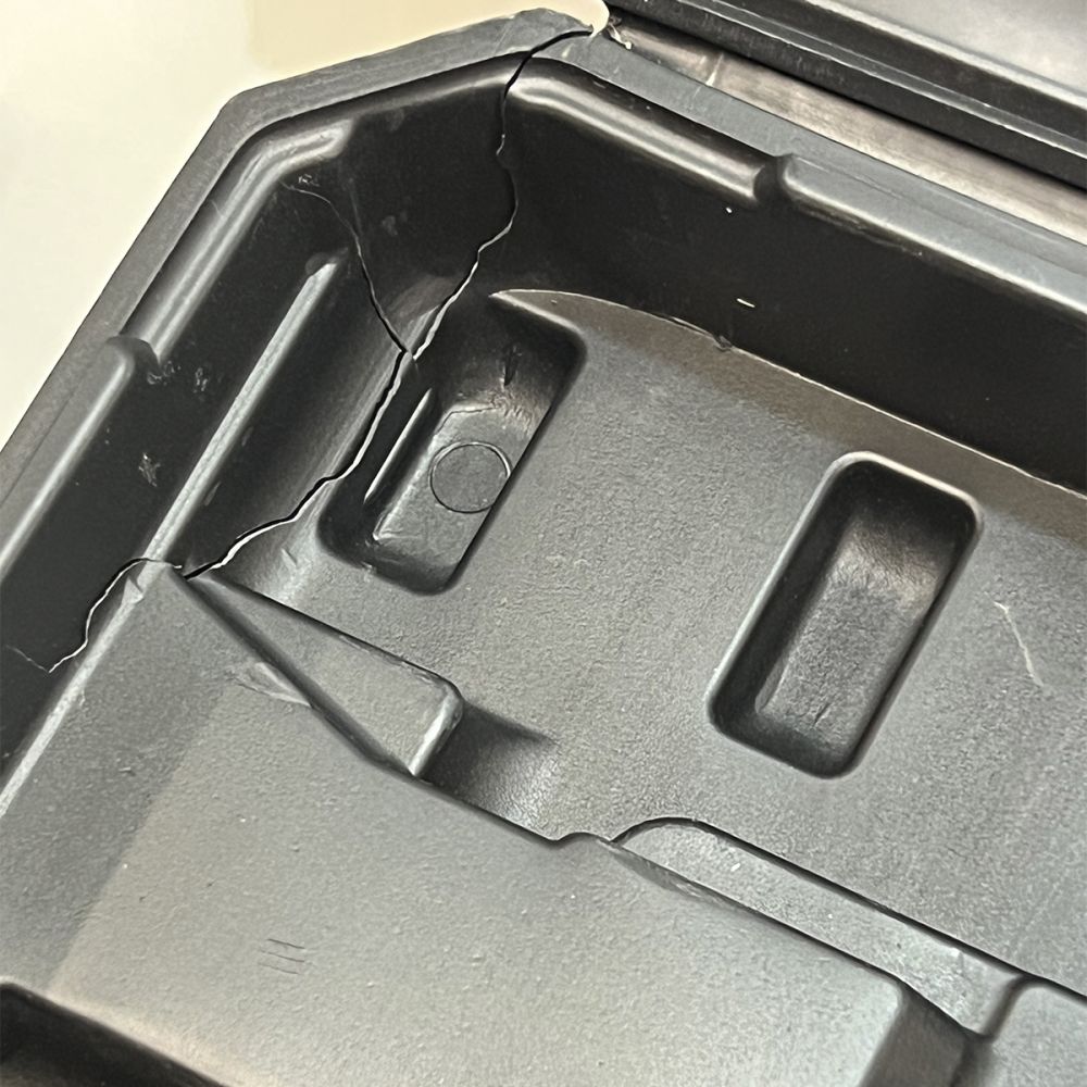 Аккумуляторный гайковерт ИНТЕРСКОЛ ГАУ-400/36ВЭ, 36 В, 400 Нм, 3200 уд/мин, c 2 АКБ 2 Ач и ЗУ в кейсе (УЦЕНЕННЫЙ ТОВАР) (859.2.2.70/U)