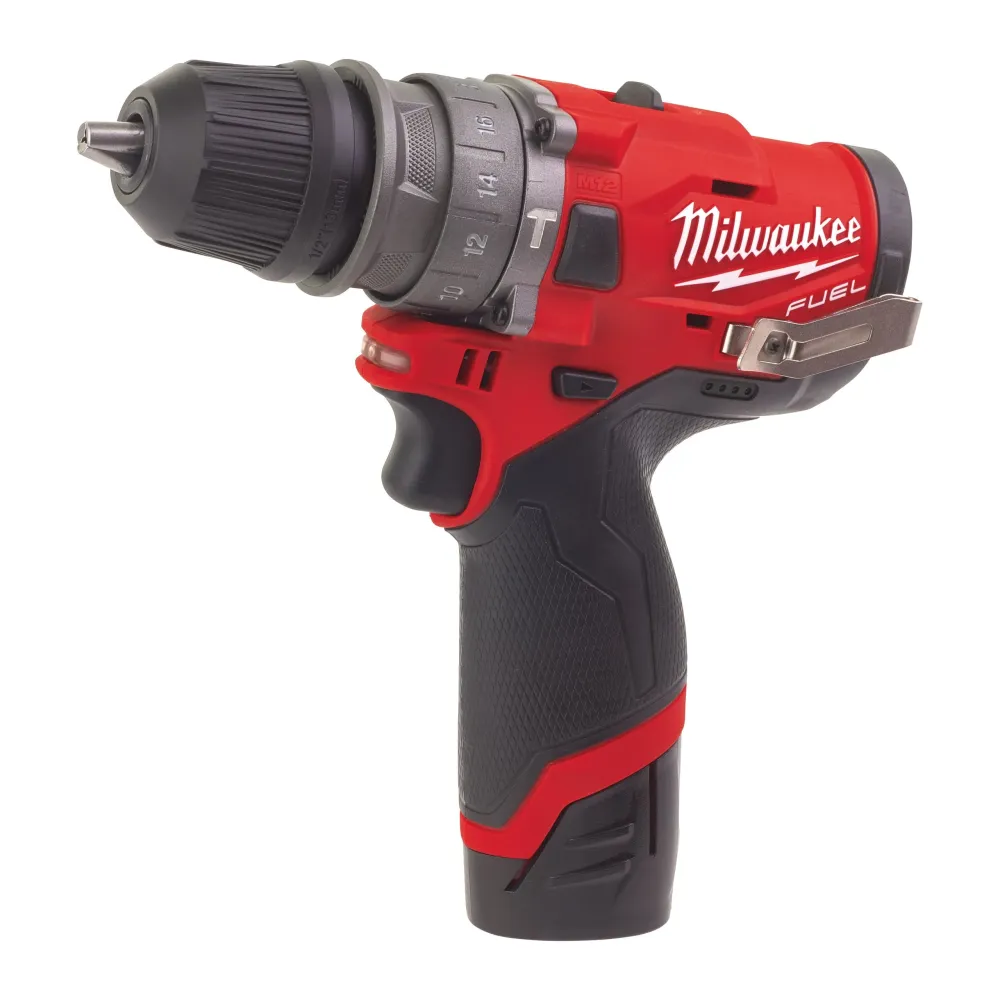 Аккумуляторная ударная дрель-шуруповерт Milwaukee M12 FPDX-202X, 12 В, 1700 об/мин, c 2 АКБ 2 Ач и ЗУ, в кейсе, 4933464136