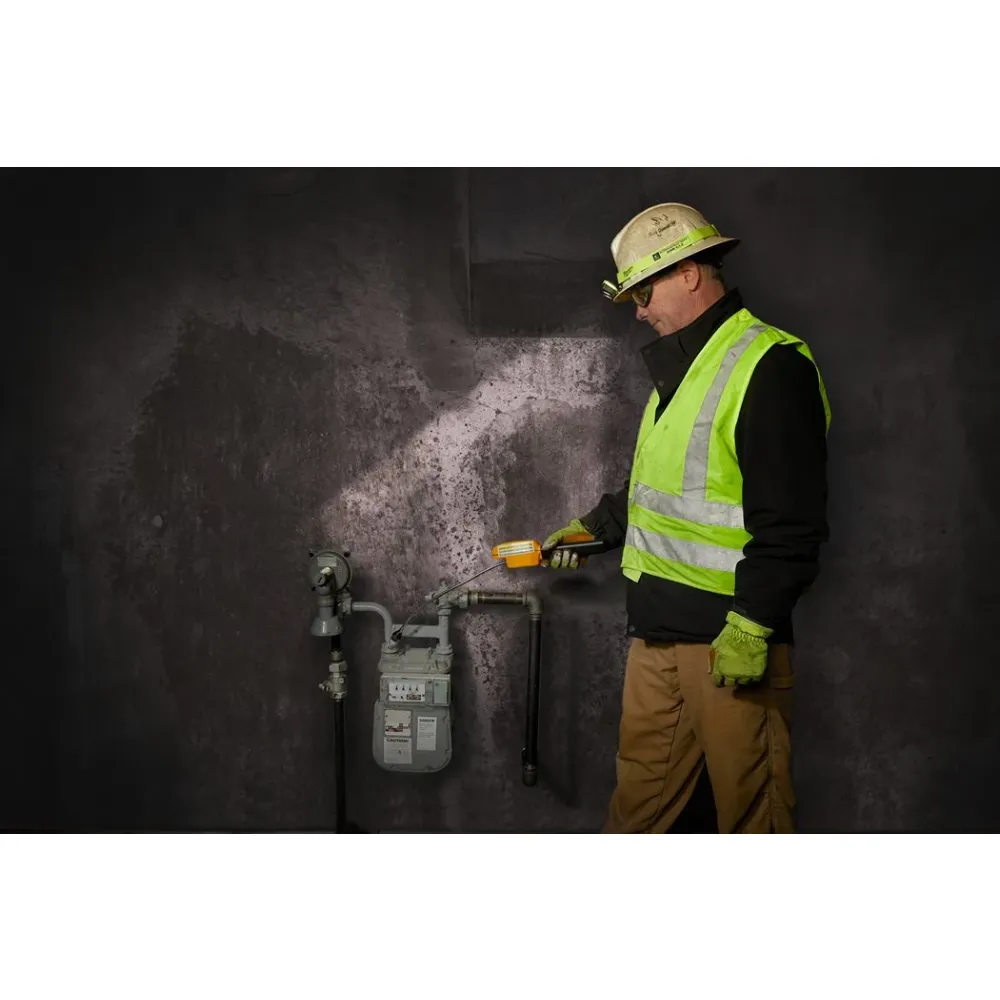 Налобный фонарь Milwaukee ISHL-LED, на батарейках, 310 лм, 4933478112