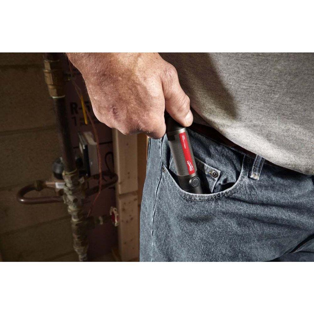 Аккумуляторный фонарь Milwaukee L4 FMLED-301, 800 лм, с АКБ 3 Ач, 4933478113