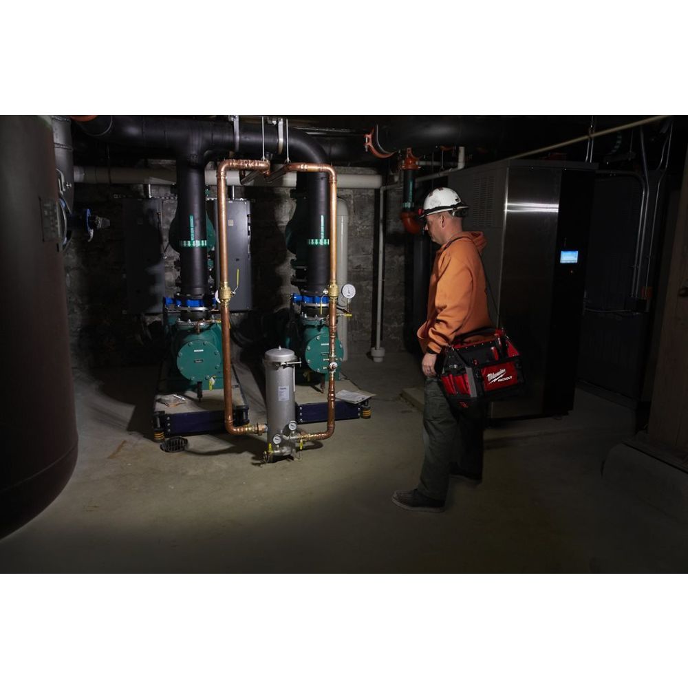 Фонарь налобный на батарейках Milwaukee HL2-LED 4933471286