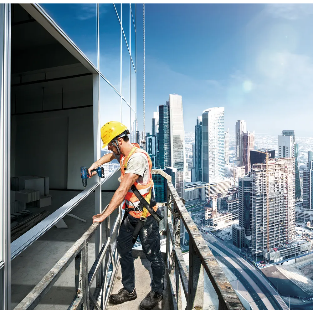 Аккумуляторная дрель-шуруповерт Bosch GSB 180 LI, 18 В, 1900 об/мин, с 2 АКБ 2 Ач и ЗУ, в кейсе (0.601.9F8.307)