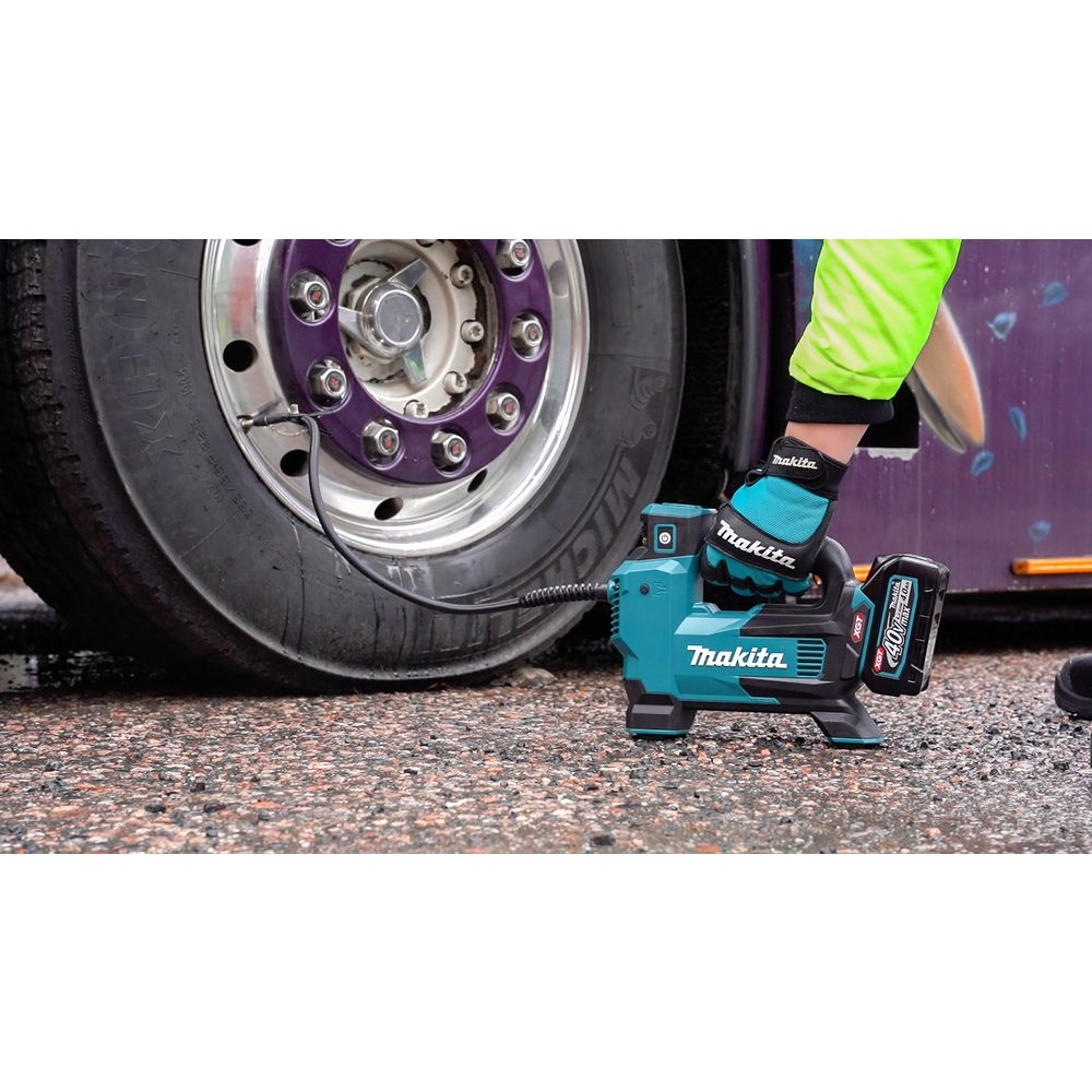 Аккумуляторный насос Makita, 11.1 бар, 24 л/мин, без АКБ и ЗУ, MP001GZ