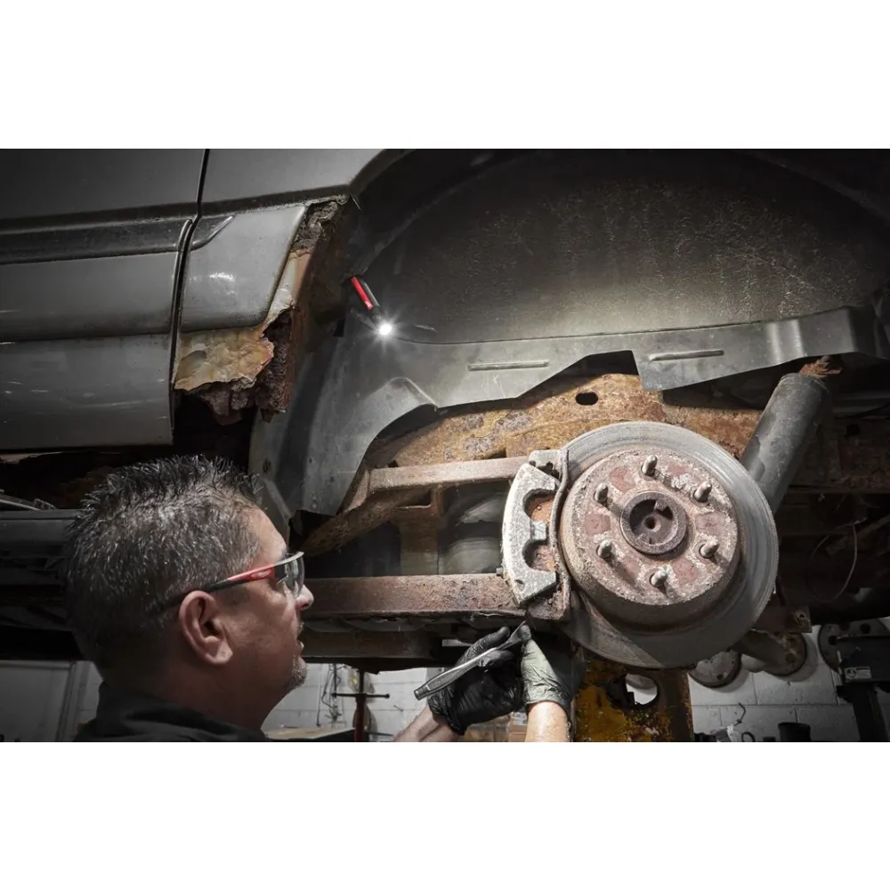 Аккумуляторный фонарь Milwaukee IR FL500, 500 лм, со встроенным АКБ, 4933478586