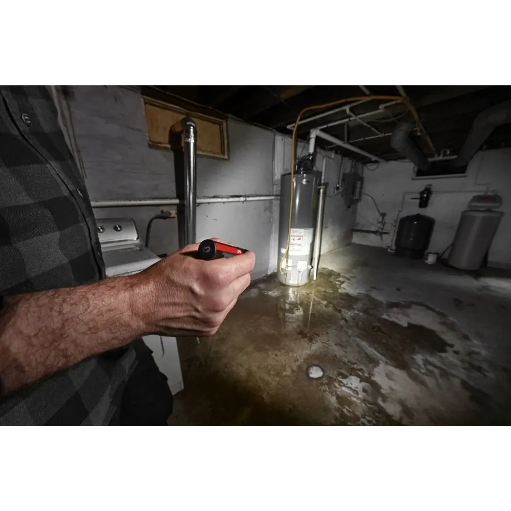 Аккумуляторный фонарь Milwaukee IR FL500, 500 лм, со встроенным АКБ, 4933478586